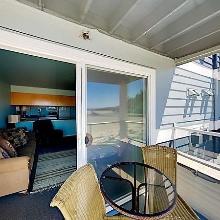 New Listing! Bay-View Beauty With Private Balcony Condo Lincoln City Ngoại thất bức ảnh
