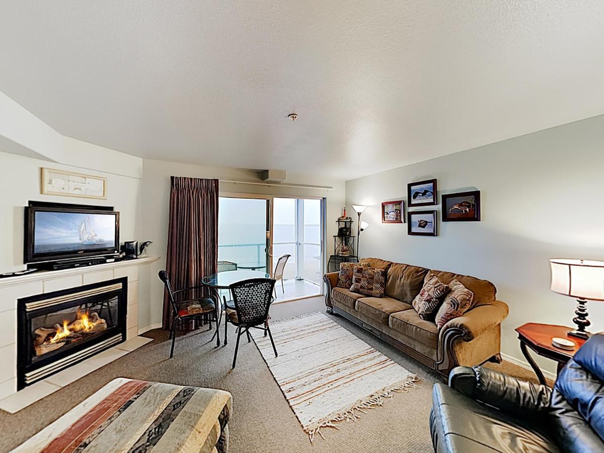 New Listing! Bay-View Beauty With Private Balcony Condo Lincoln City Ngoại thất bức ảnh
