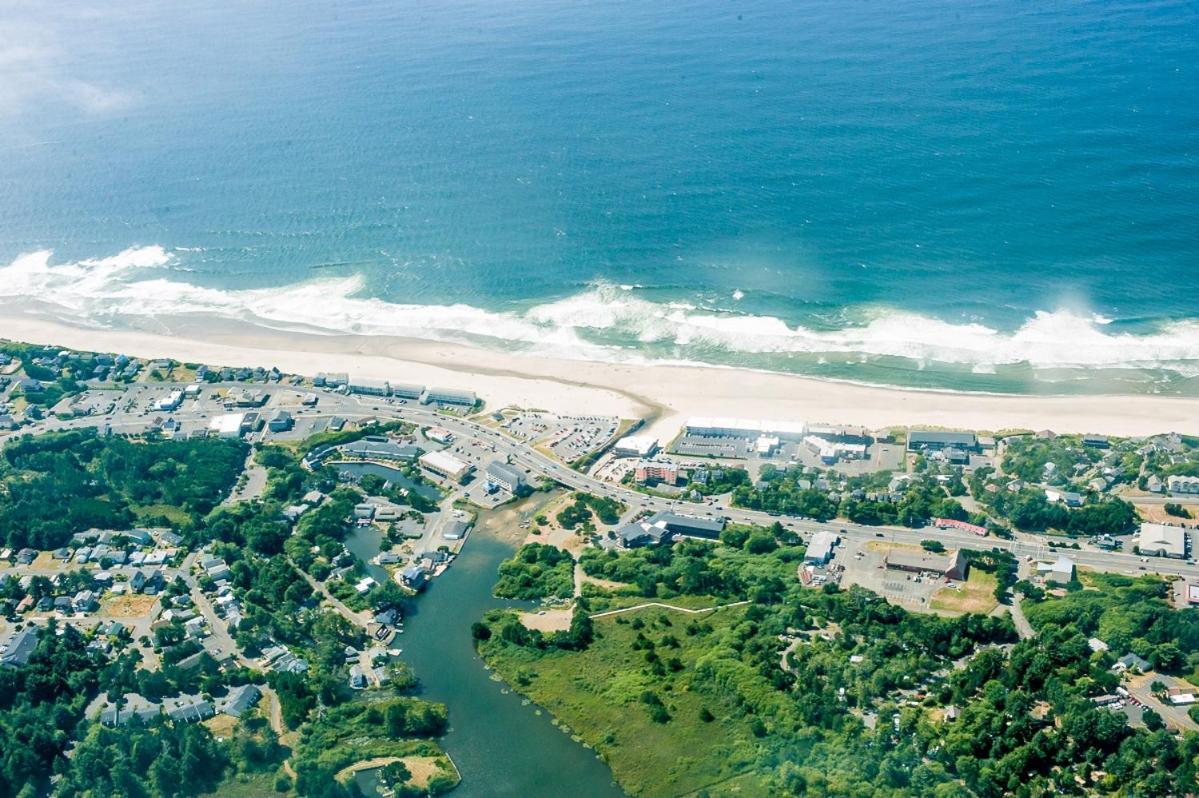 New Listing! Bay-View Beauty With Private Balcony Condo Lincoln City Ngoại thất bức ảnh